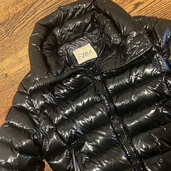 COPY - SAM shiny black puffer Coat. Women’s size small. Excellent condition! - Picture 2 of 8